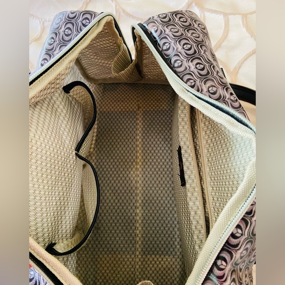 BTL Handbag - Picture 5 of 7